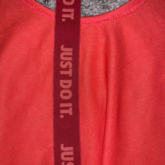 nike tank - Picture 4 of 5